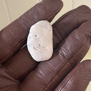 California Quartz on host rock pocket rock